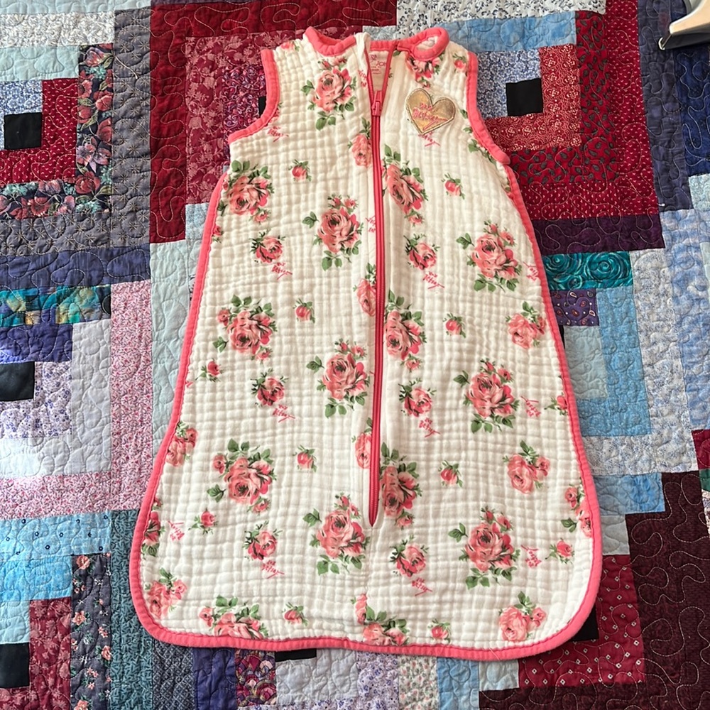 EUC Betsey Johnson sleep sack 😴